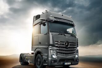 Freightliner vs Mercedes-Benz Trucks