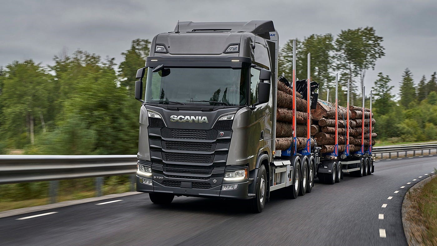 Kenworth vs Scania Trucks - Loads Kiwi