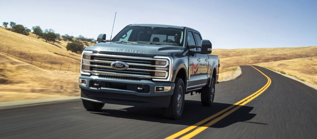 Best-Heavy-Duty-Pickup-Truck-for-Transportation-Business2