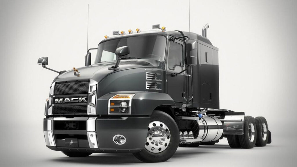 Mack-vs-DAF-Trucks1