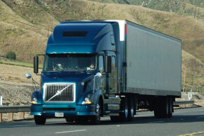 How-to-Buy-a-18-Wheeler-for-Business