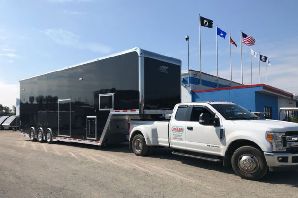 How-to-Get-Business-Insurance-for-Semi-Trailer-Delivery-Service
