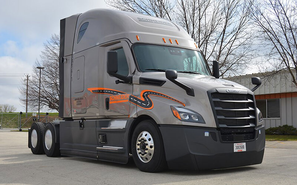 Why-Choose-Freightliner-Trucks