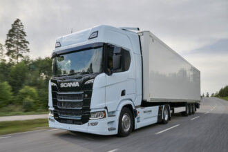 International-vs-Scania-Trucks